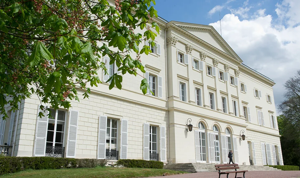 HEC Paris – Master in International Finance (MIF)