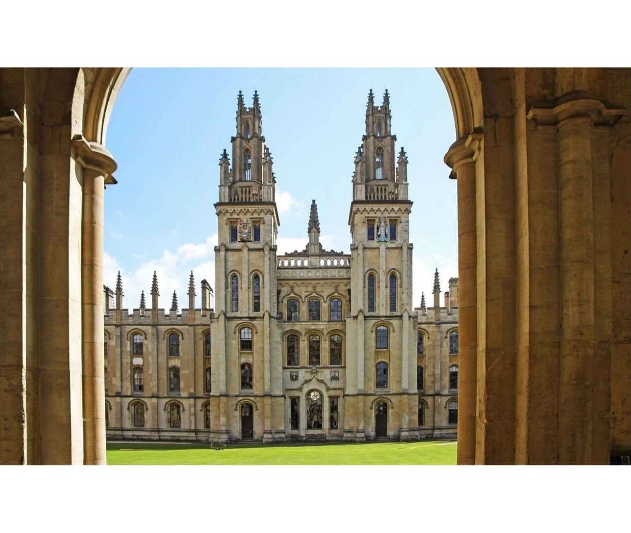 Oxford University Facts & Figures 2025: How Many Students Attend